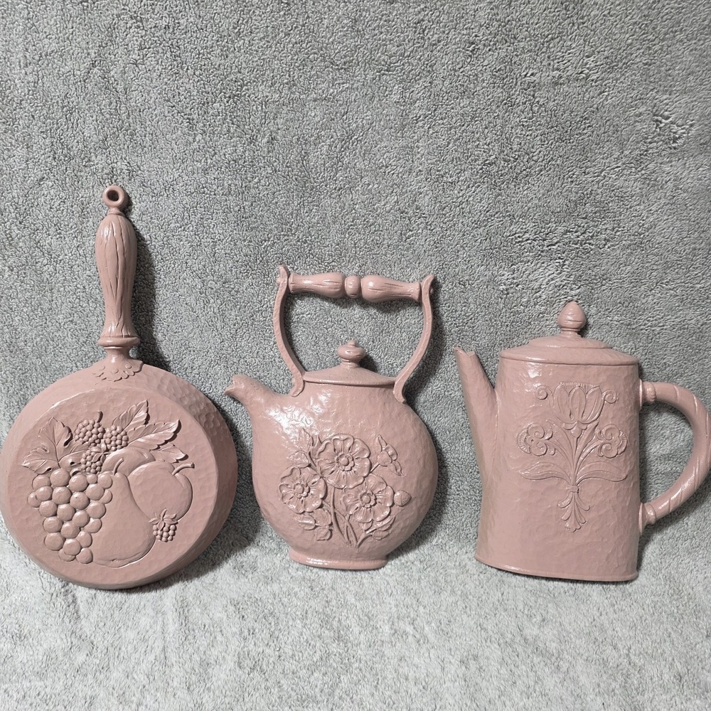 Vintage Kitchen Wall Plaque Set Of 3 Skillet Teapot Coffee Pot